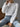 Blusa Feminina Plissada de Manga Longa com Fechamento em Botão nas Costas 11