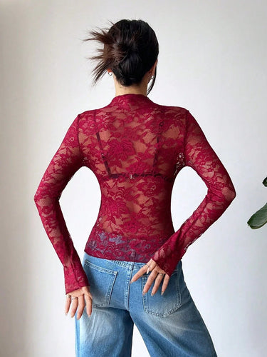 Blusa Feminina de Manga Longa em Renda com Gola Alta 2