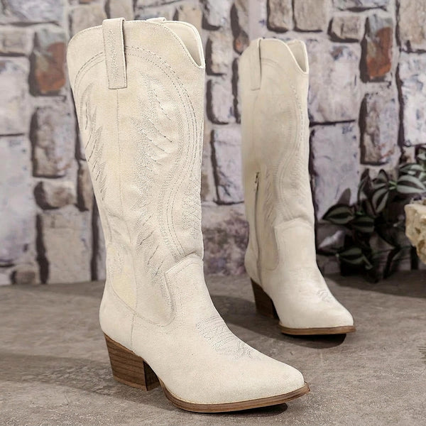 Botas Western de Cano Alto com Painéis Bordados e Salto Bloco 2