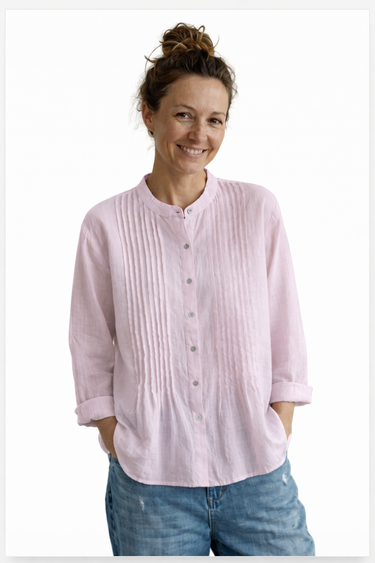 Camisa Feminina com Gola Mandarim e Frente Plissada 3