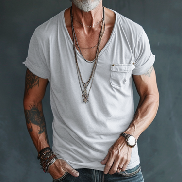Camiseta Masculina com Decote em V e Bolso no Peito 3