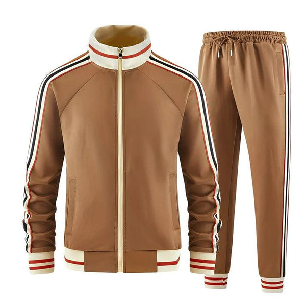 Conjunto de Agasalho Masculino com Detalhes em Listras 1