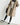 Trench Coat Feminino com Capuz e Fechamento por Botões 5